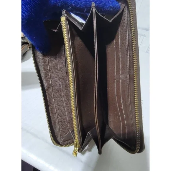 Authentic Louis Vuitton Damier Ebene Canvas Zippy Wallet Brown - Picture 16 of 16